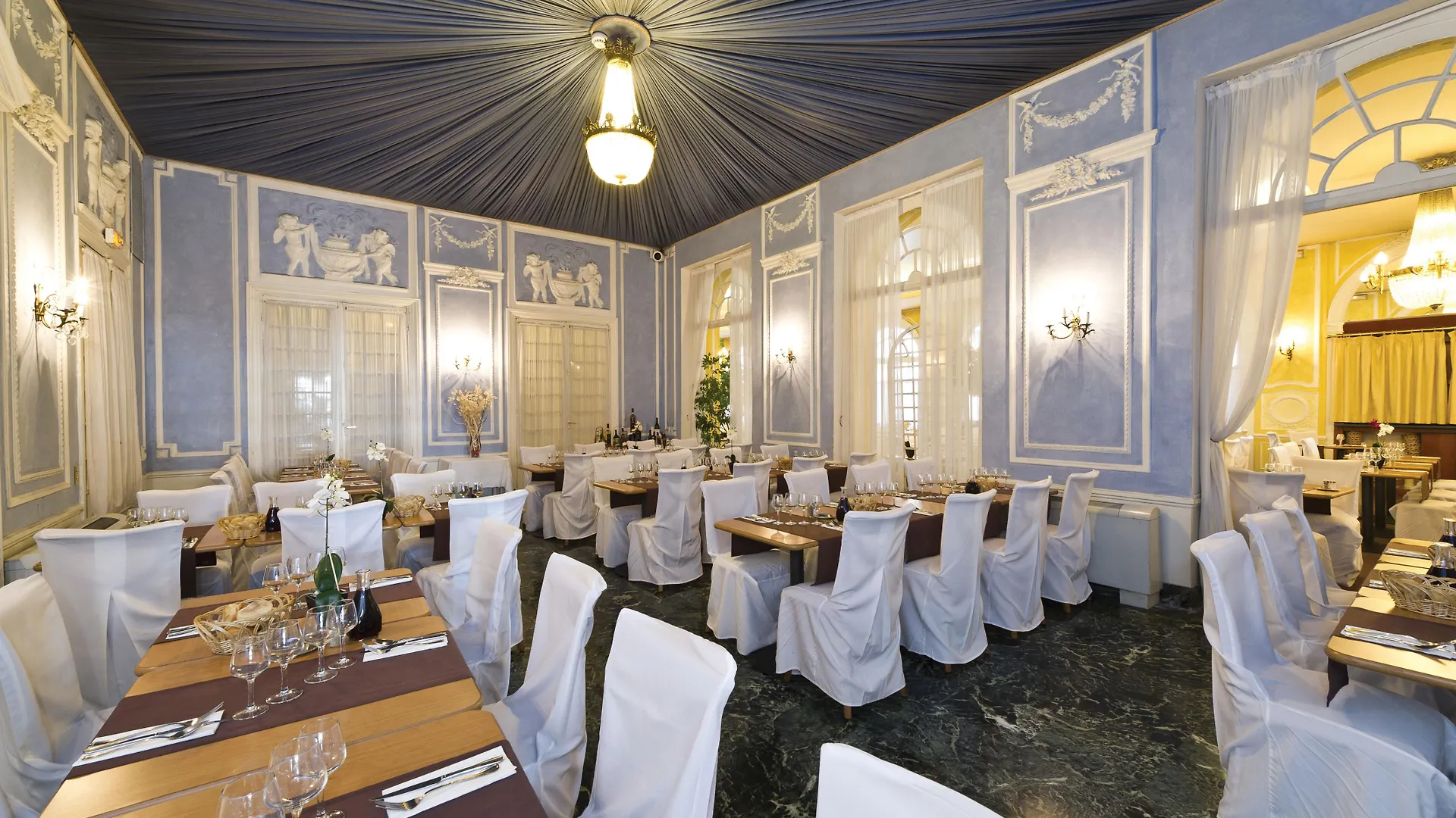 Hotel Le Royal Promenade Des Anglais Nice