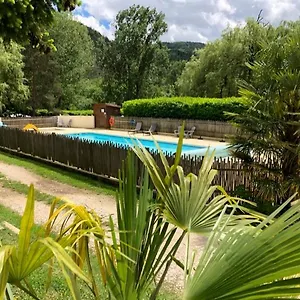 Camping Les Berges Du Doux
